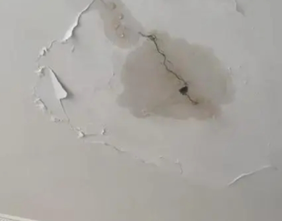 任丘阳台漏水维修公司分享下屋面防水工程质量问题原因分析